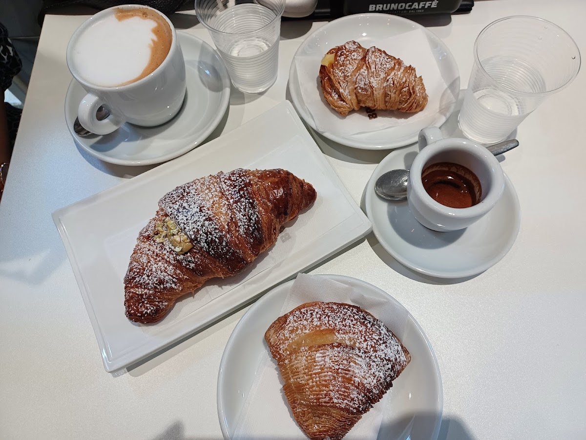 Oliver Cafè & Bistrot-6